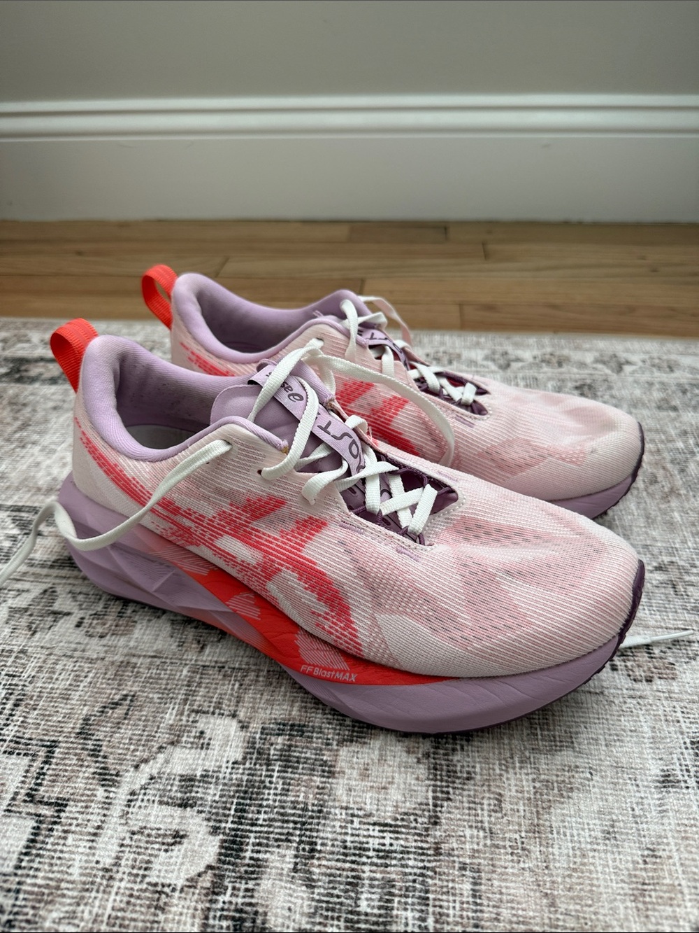 ASICS novablast 5